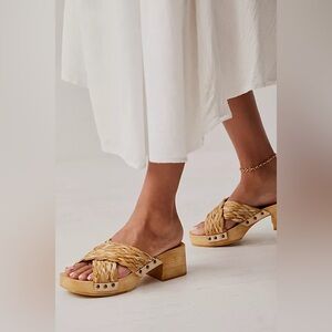 Seychelles Warm Waters Sandals size 40